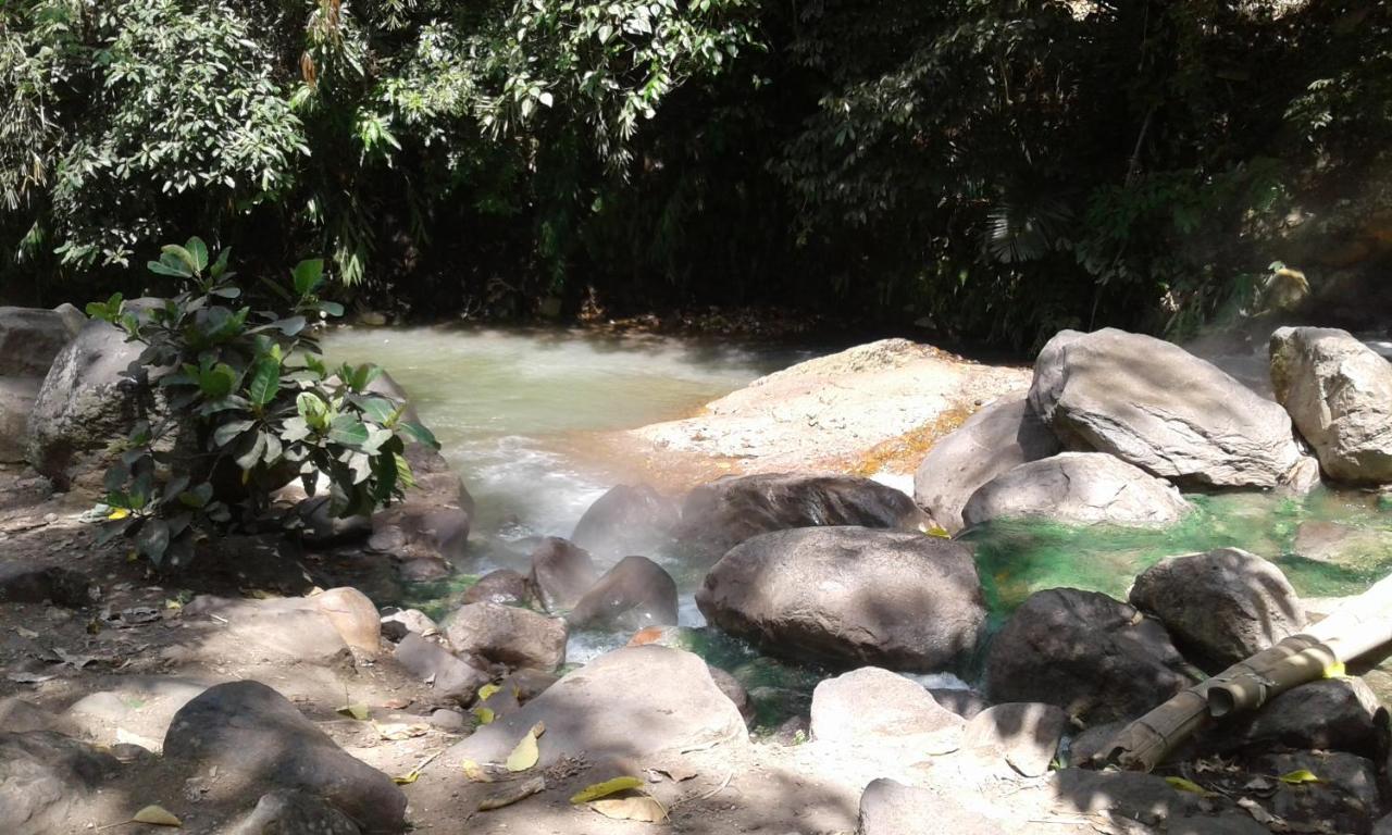 Bajawa Kristian Homestay מראה חיצוני תמונה